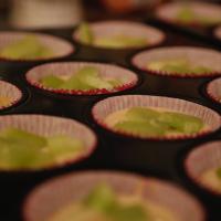 Rhabarber Muffins mit knusprigen Streuseln