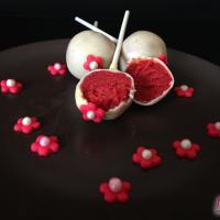 Red Velvet Cakepops