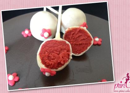 Red Velvet Cakepops