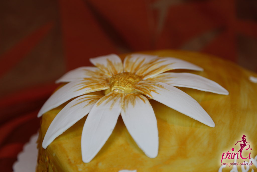 Goldene Hochzeit mit Blume | prinCi Cakes