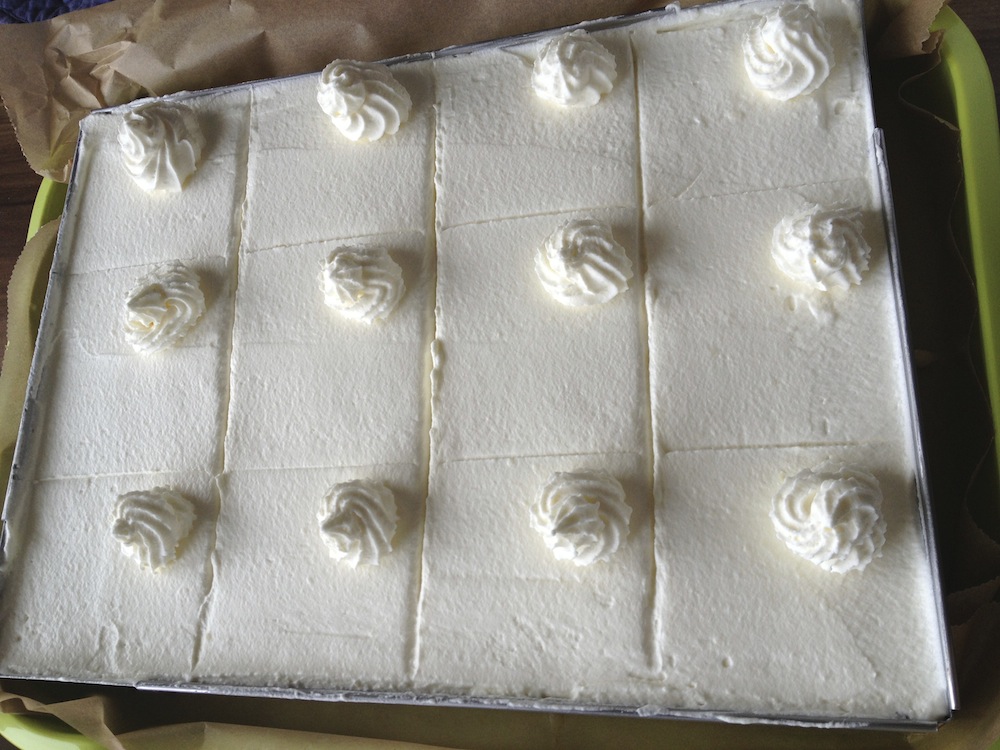 BackWahn: Aprikosen-Nuss-Schnitten | prinCi Cakes