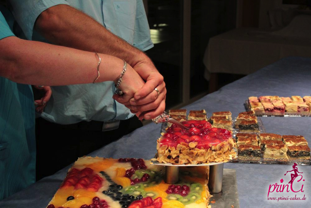 BackWahn: Silberhochzeitstorte mit viel Obst | prinCi Cakes