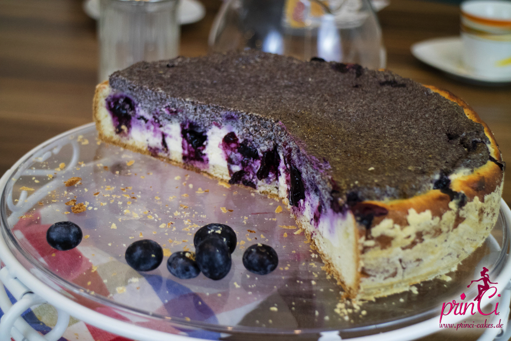 Mohn-Quark-Heidelbeer Torte | prinCi Cakes